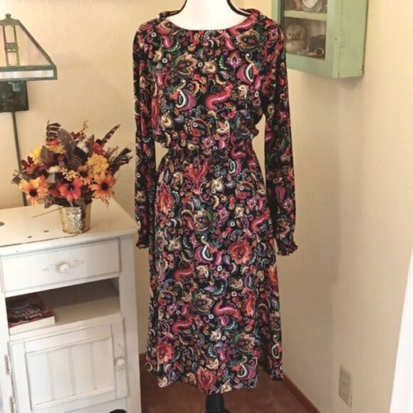 Croft & Barrow Paisley Fun Dress - Picture 1 of 11